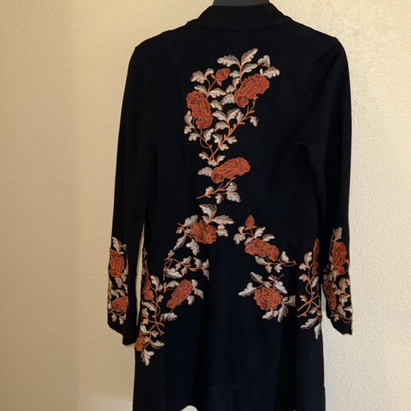 Women’s long jacket - Picture 2 of 7